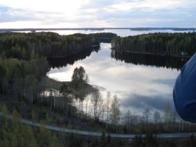 Tyyni järvi