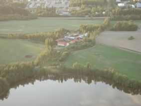 Tänne laskeudumme