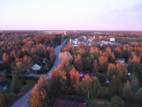 Aurinko on laskemassa