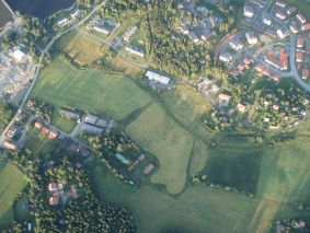 35. lennon 
laskeutumispaikka