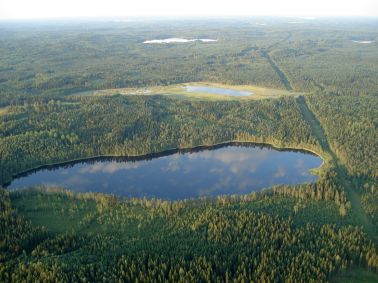 Kolme järveä